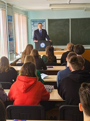 ДВФ ВАВТ - Парламентский урок