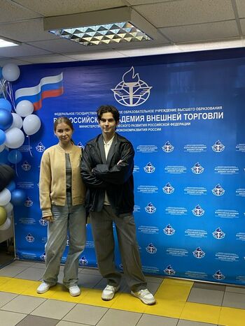 ДВФ ВАВТ - Ознакомительная экскурсия для учащихся выпускных классов школы № 10