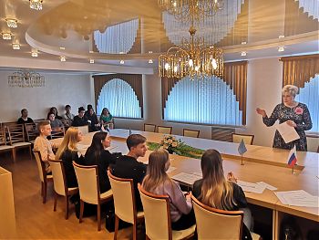 ДВФ ВАВТ - «Деловой протокол и этикет на английском языке»
