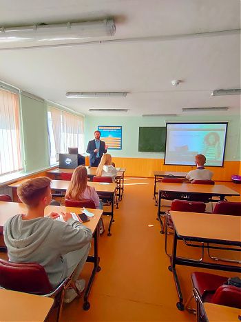 ДВФ ВАВТ - «Роль финансовых институтов в развитии экономики страны и её регионов»